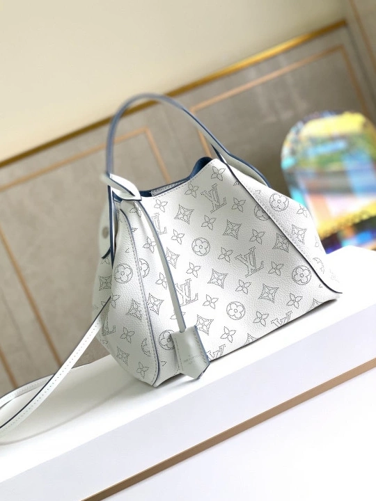 HINA VUITTON LOUIS PM 0718